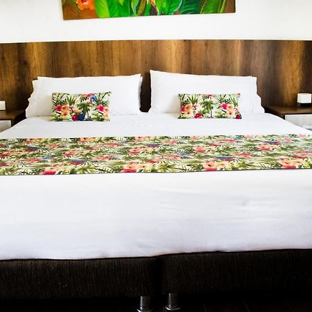 Hotel Hacienda Santa Clara 산타 로사 데 카발 외부 사진