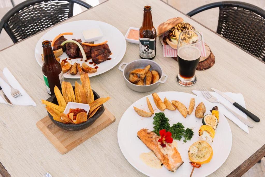 Hotel Hacienda Santa Clara 산타 로사 데 카발 외부 사진