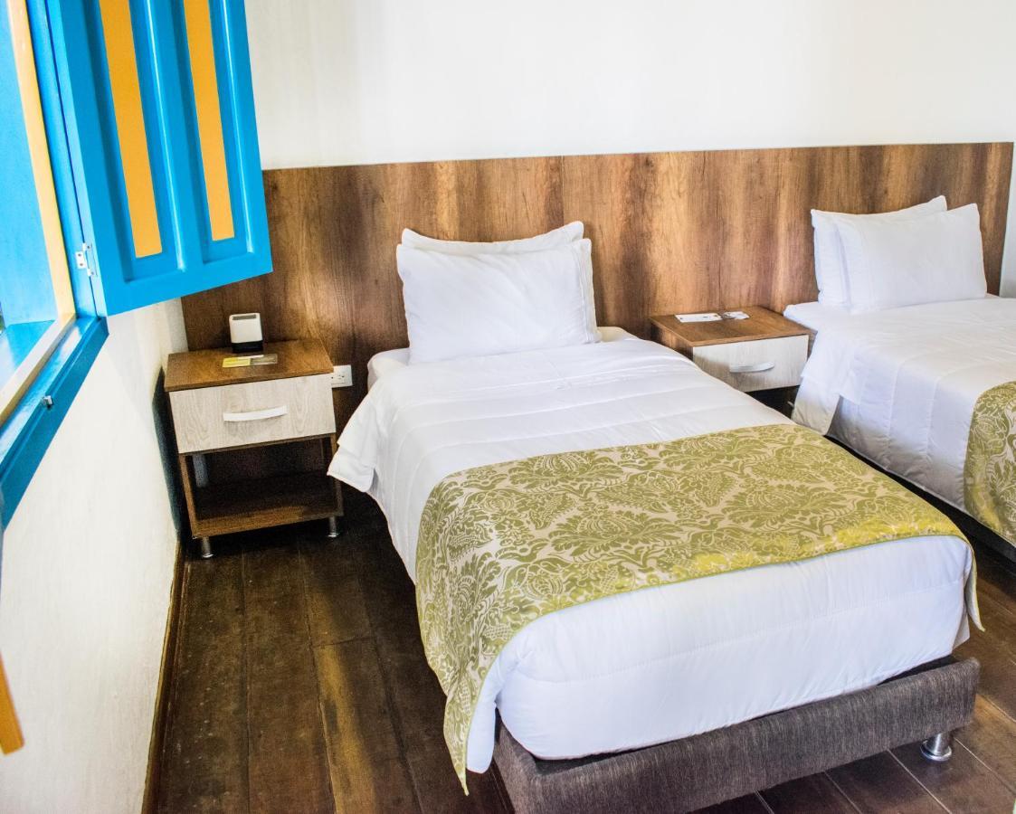 Hotel Hacienda Santa Clara 산타 로사 데 카발 외부 사진
