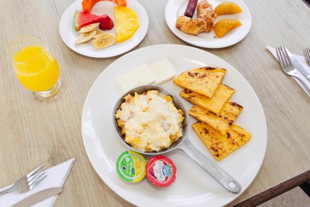 Hotel Hacienda Santa Clara 산타 로사 데 카발 외부 사진