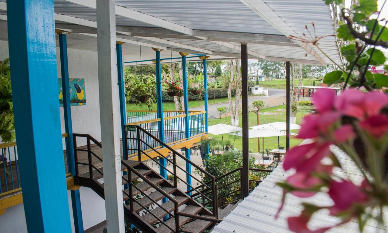 Hotel Hacienda Santa Clara 산타 로사 데 카발 외부 사진
