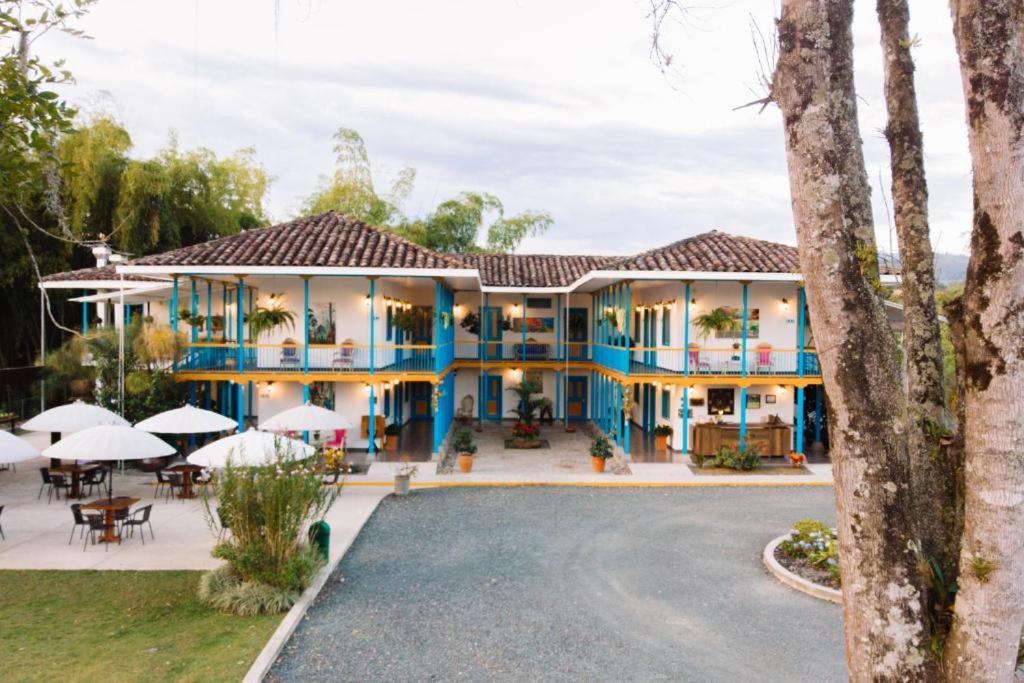 Hotel Hacienda Santa Clara 산타 로사 데 카발 외부 사진