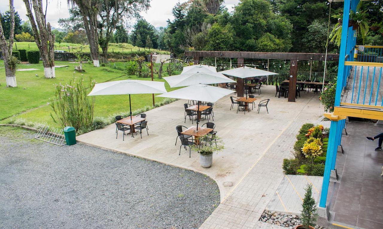 Hotel Hacienda Santa Clara 산타 로사 데 카발 외부 사진